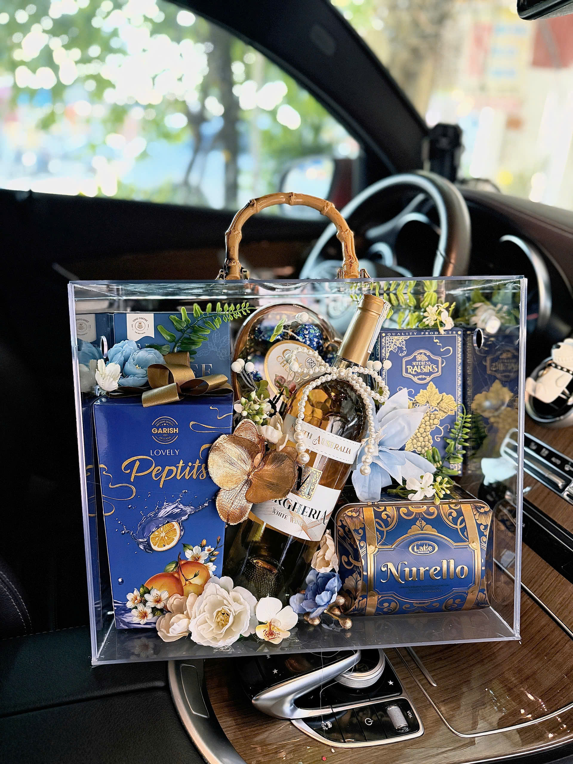 Quà Tết Cao Cấp – Tặng Phẩm Sang Trọng Cho Mùa Xuân Trọn Vẹn