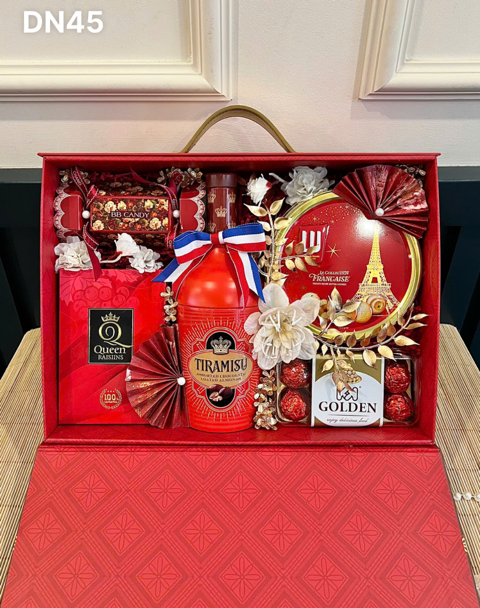 Hộp Quà Tết Cao Cấp 2024 – Món Quà Ý Nghĩa Cho Mùa Xuân Đoàn Viên